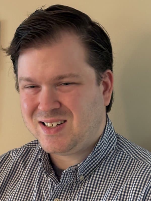 Gregory Komar